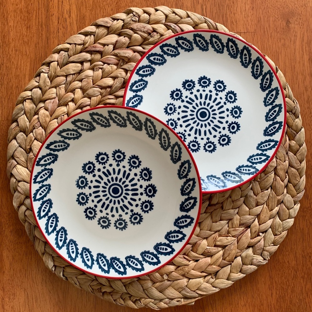 Set of two 8” ceramic plates